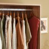 Module Dressing Avec 4 Tiroirs Et 1 Penderie Naturel. Panneaux Stratifiés
